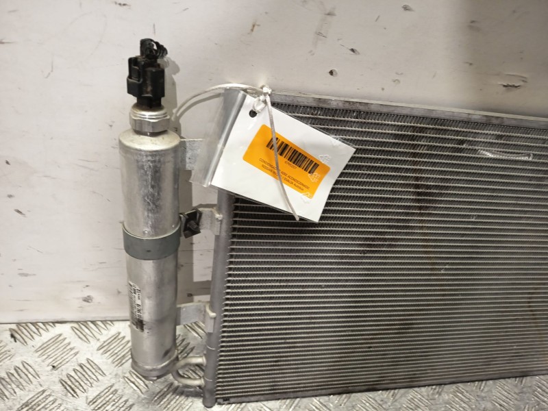 Recambio de condensador aire acondicionado para nissan nv200 / evalia autobús e-nv (me0m) referencia OEM IAM   