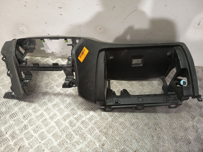 Recambio de moldura para hyundai tucson (tl, tle) 1.6 gdi referencia OEM IAM 84760D7000  