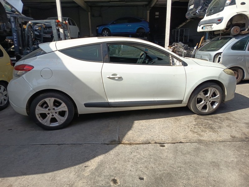 renault megane iii coupé (dz0/1_) del año 2009