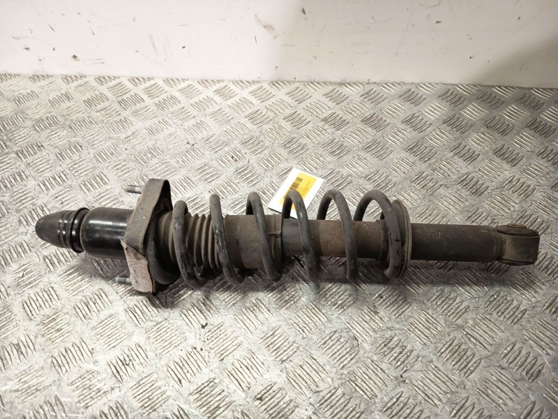 Recambio de amortiguador trasero derecho para dodge caliber 2.0 crd referencia OEM IAM 5105106AE  