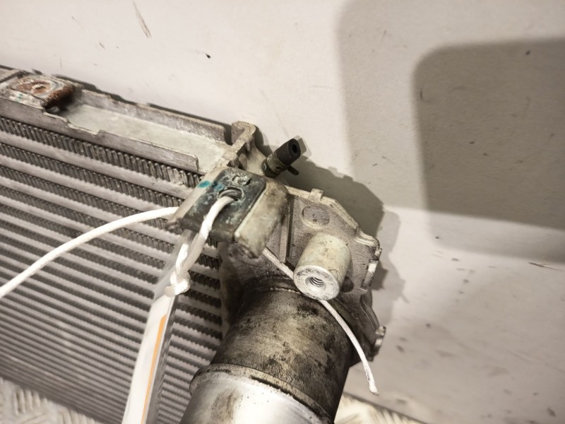 Recambio de intercooler para toyota avensis sedán (_t27_) 2.2 d-4d (adt271_) referencia OEM IAM 873067D  