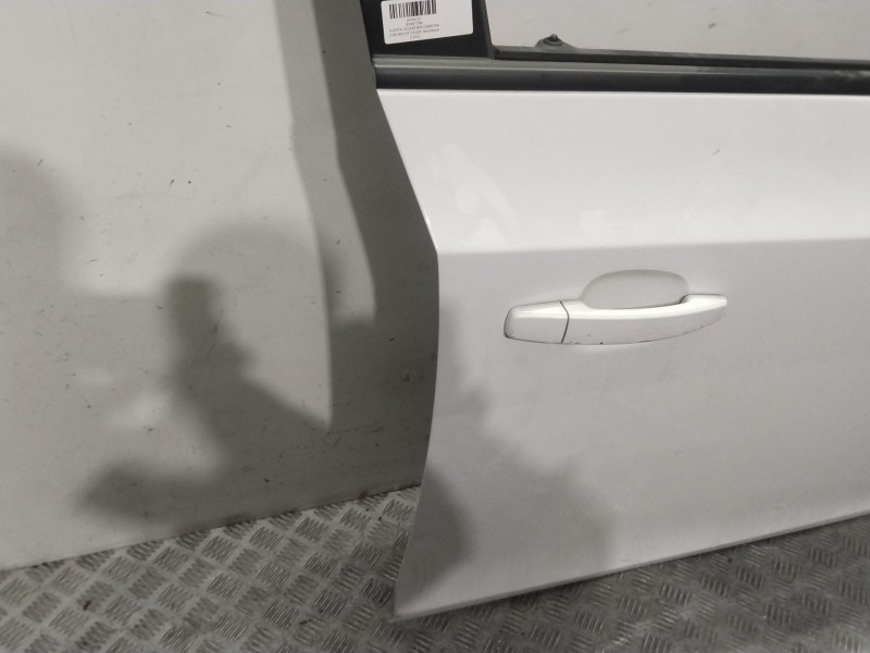 Recambio de puerta delantera derecha para chevrolet cruze hatchback (j305) 1.7 d referencia OEM IAM 95987758  BLANCO