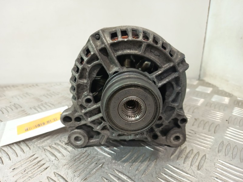 Recambio de alternador para volkswagen passat b5 (3b2) 2.8 v6 syncro/4motion referencia OEM IAM 028903029B  