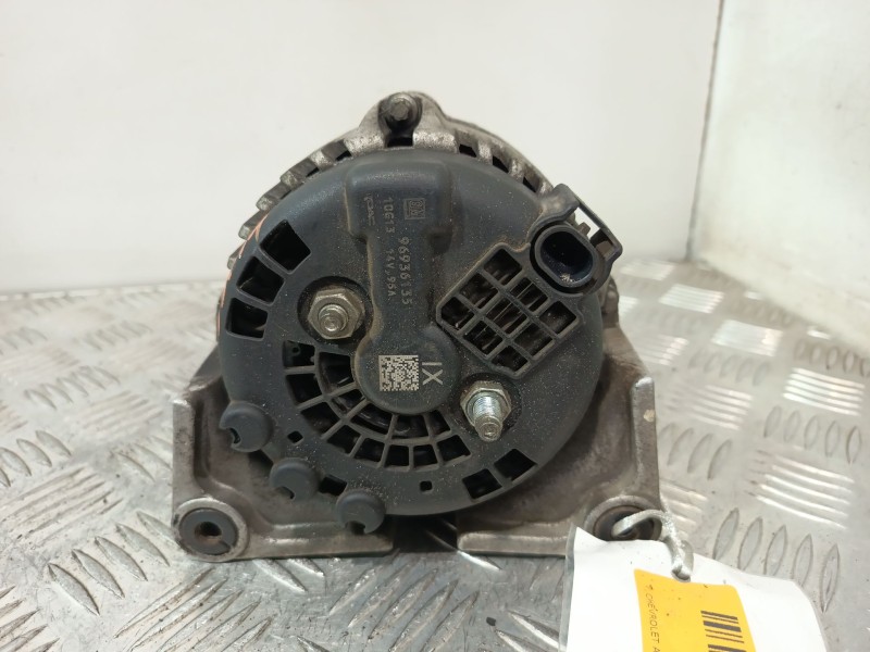 Recambio de alternador para chevrolet aveo / kalos hatchback (t250, t255) 1.4 referencia OEM IAM 42356288  