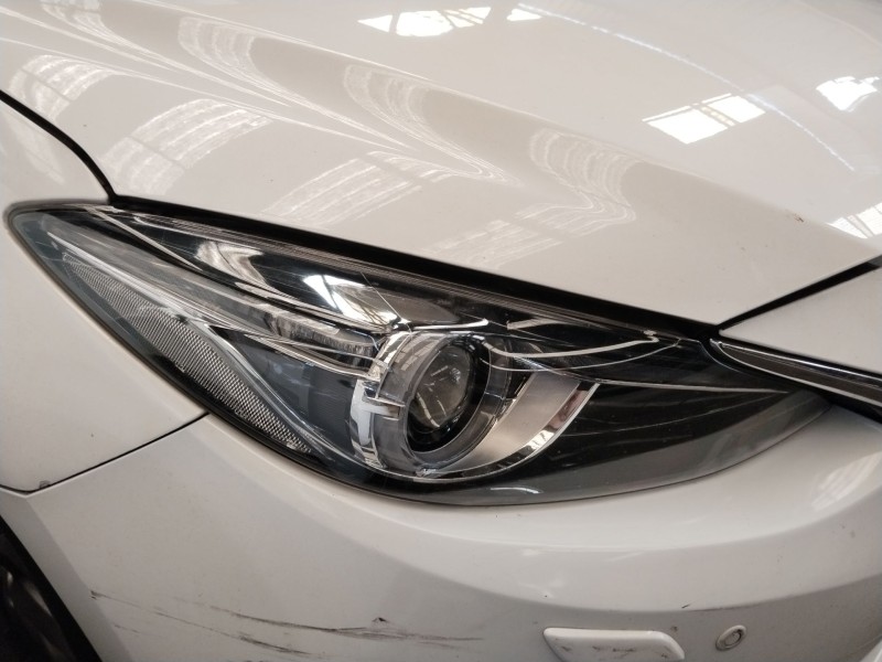 Recambio de faro derecho para mazda 3 (bm, bn) 2.2 d referencia OEM IAM BBP2510K0L  