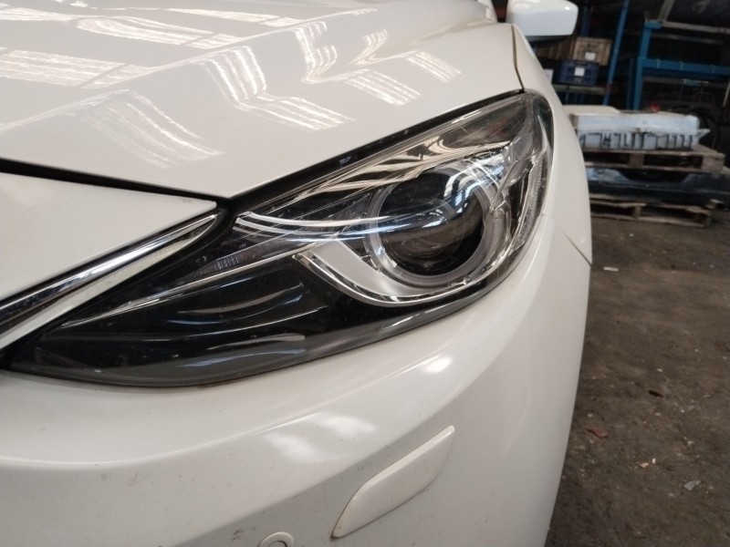 Recambio de faro izquierdo para mazda 3 (bm, bn) 2.2 d referencia OEM IAM BBP2510L0L  