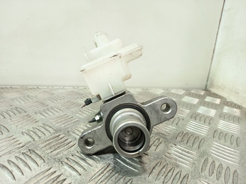 Recambio de bomba freno para nissan leaf (ze1) electric referencia OEM IAM 460075SR1C  