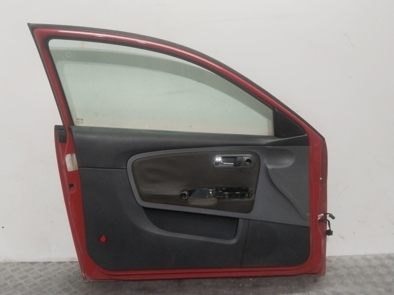 Recambio de puerta delantera izquierda para seat ibiza iii (6l1) 1.9 tdi referencia OEM IAM 6L3831055R  
