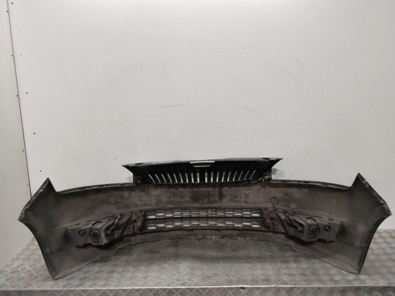 Recambio de paragolpes delantero para skoda rapid (nh3, nk3, nk6) 1.6 tdi referencia OEM IAM 5JA807221B  