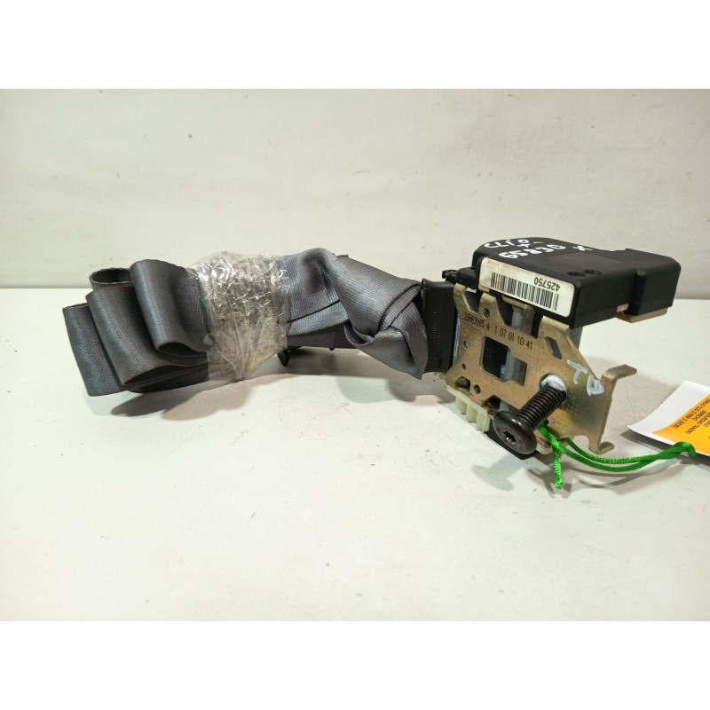 Recambio de cinturon seguridad trasero derecho para renault clio ii fase ii (b/cb0) 1.5 dci diesel referencia OEM IAM 8200281410
