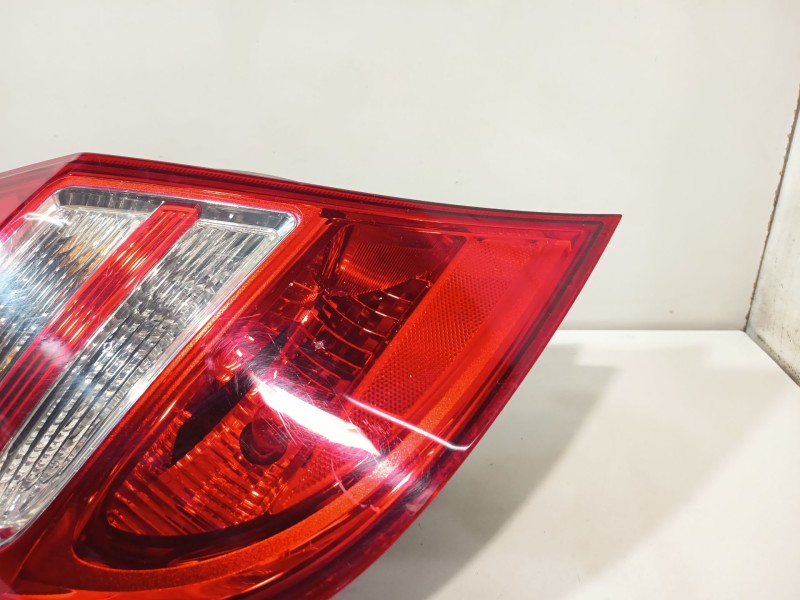 Recambio de piloto trasero izquierdo para hyundai i30 (fd) 1.4 referencia OEM IAM 924012L010  