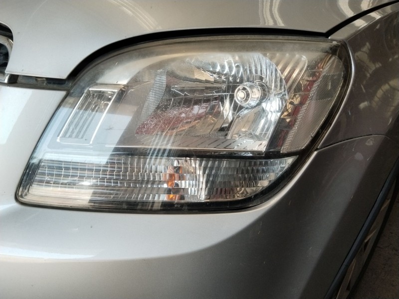 Recambio de faro izquierdo para chevrolet orlando (j309) 2.0 d referencia OEM IAM 95025585  