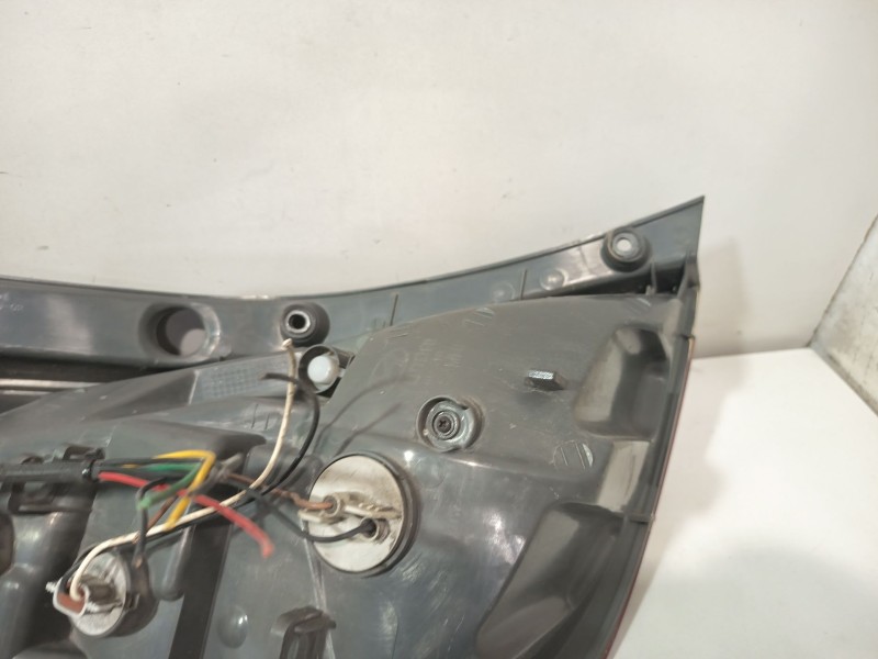 Recambio de piloto trasero derecho para hyundai i30 (fd) 1.4 referencia OEM IAM 924022L010  