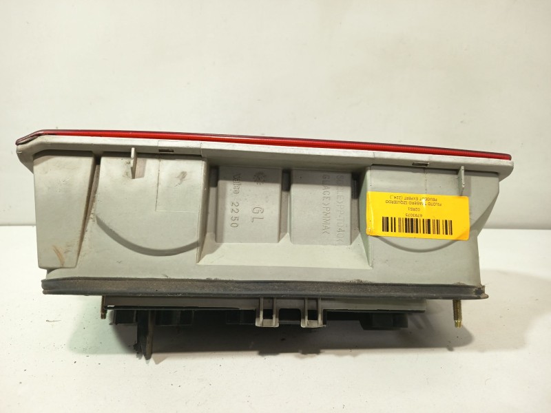 Recambio de piloto trasero izquierdo para peugeot expert (224_) 1.9 td referencia OEM IAM 02RS1  