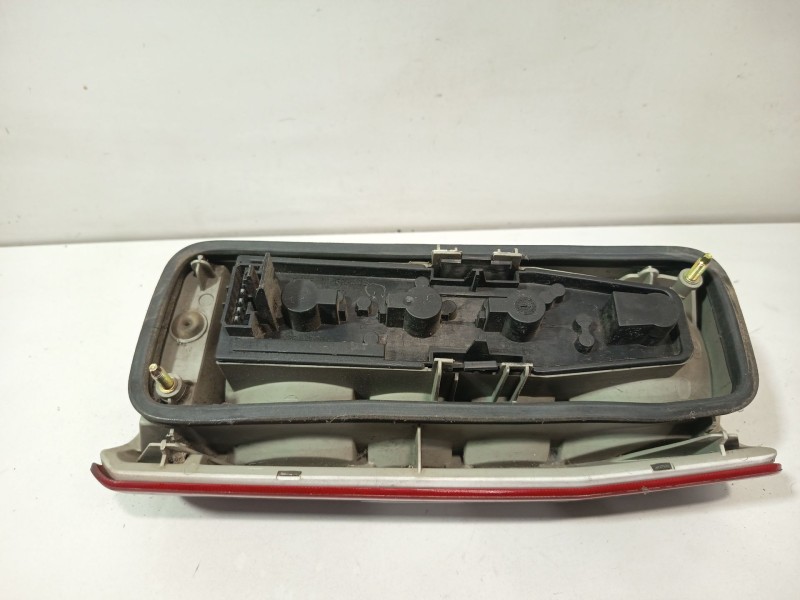 Recambio de piloto trasero izquierdo para peugeot expert (224_) 1.9 td referencia OEM IAM 02RS1  