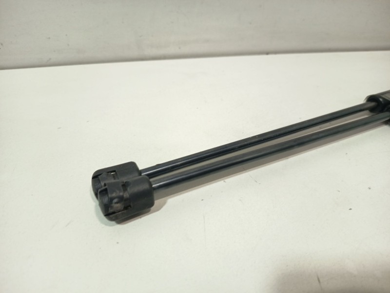 Recambio de amortiguadores maletero / porton para hyundai i30 (fd) 1.4 referencia OEM IAM 817812R000  