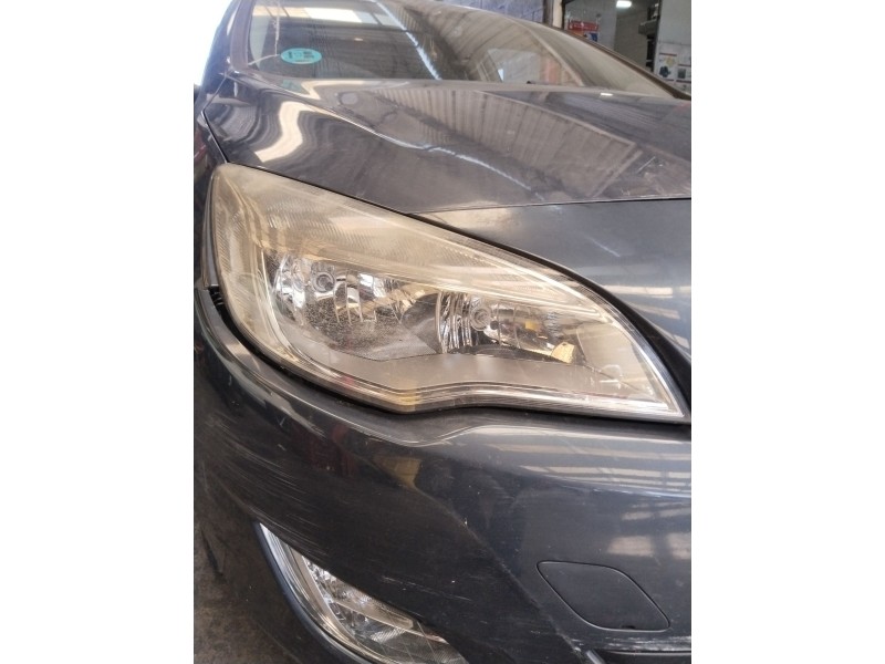 Recambio de faro derecho para opel astra h twintop (a04) 1.6 (l67) referencia OEM IAM 13253647 / VERE0593  
