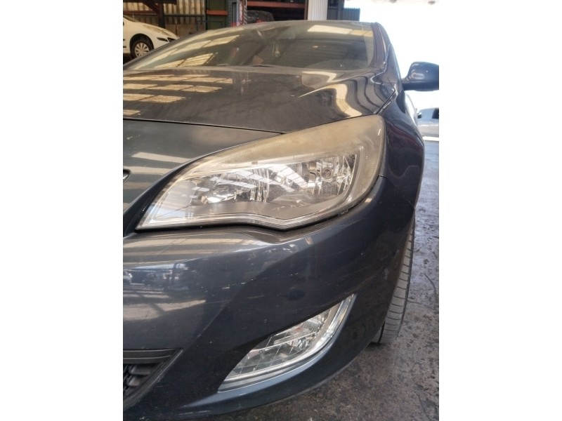 Recambio de faro izquierdo para opel astra h twintop (a04) 1.6 (l67) referencia OEM IAM 13253646 / VERE0593  