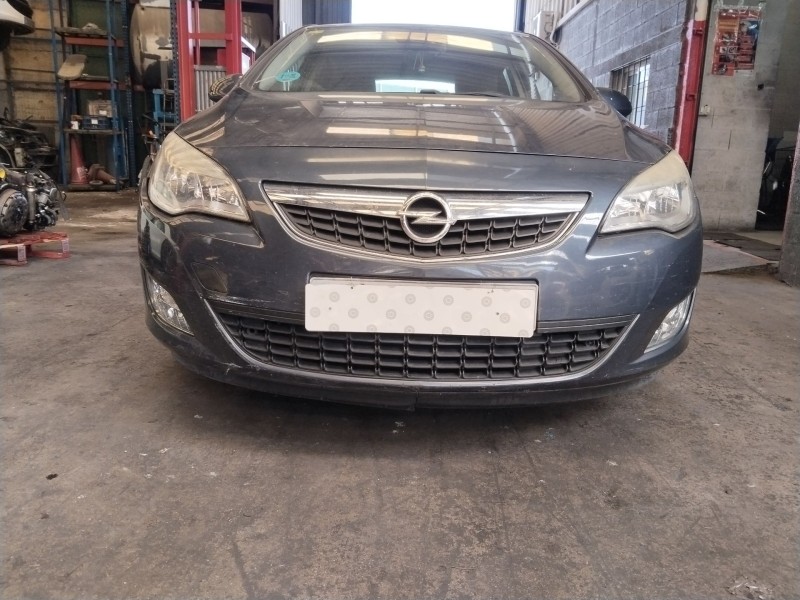 Recambio de paragolpes delantero para opel astra h twintop (a04) 1.6 (l67) referencia OEM IAM 13348047  