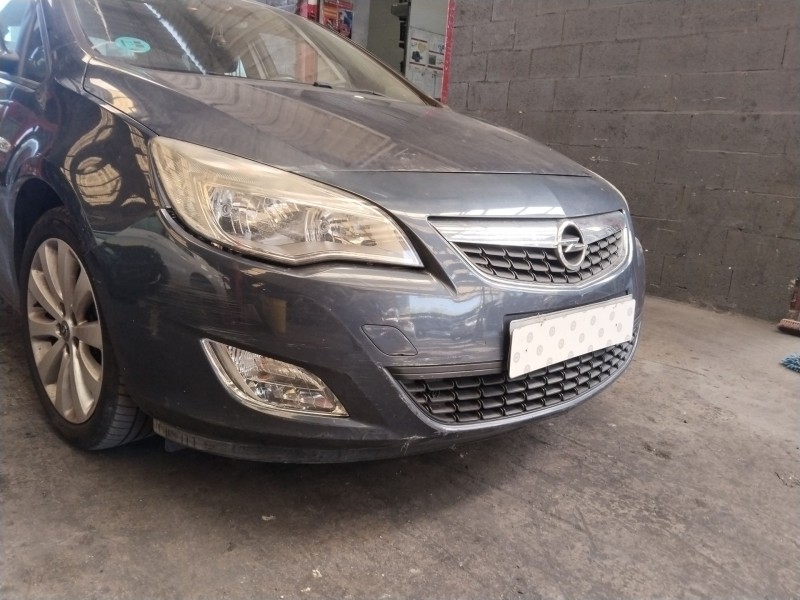 Recambio de paragolpes delantero para opel astra h twintop (a04) 1.6 (l67) referencia OEM IAM 13348047  