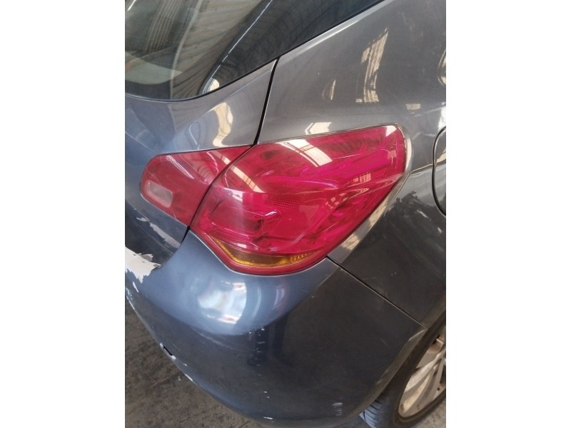 Recambio de piloto trasero derecho para opel astra h twintop (a04) 1.6 (l67) referencia OEM IAM 13306454  