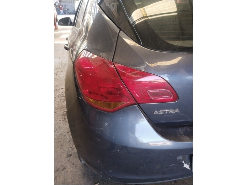 Recambio de piloto trasero izquierdo para opel astra h twintop (a04) 1.6 (l67) referencia OEM IAM 13306453  