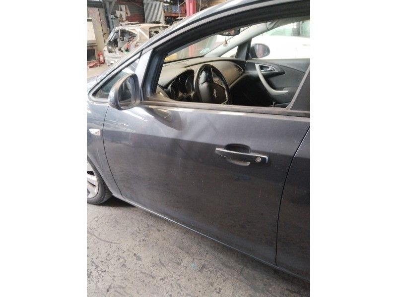 Recambio de puerta delantera izquierda para opel astra h twintop (a04) 1.6 (l67) referencia OEM IAM 13330765  