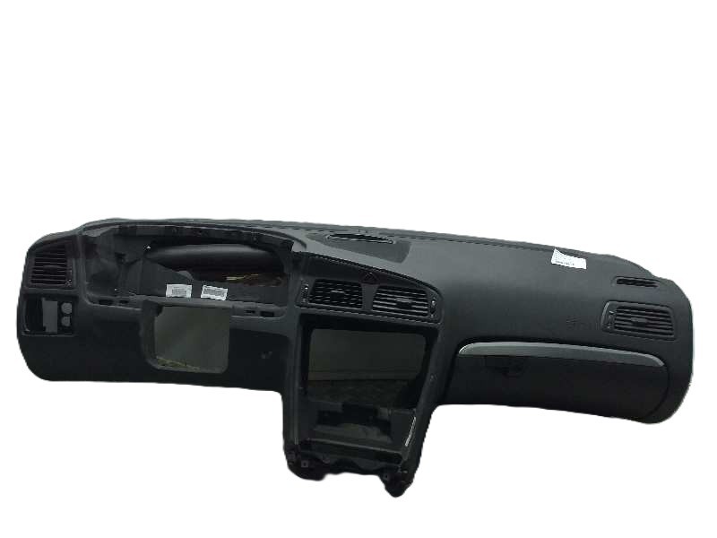 Recambio de salpicadero para volvo xc70 d5 awd momentum referencia OEM IAM 39873733  