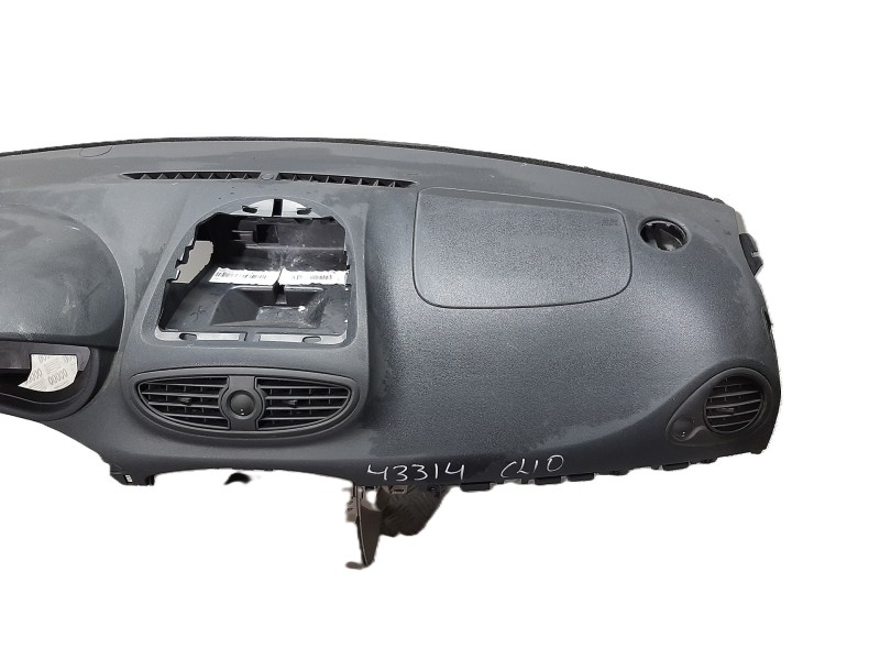 Recambio de salpicadero para renault clio iii confort dynamique referencia OEM IAM 8200884288  