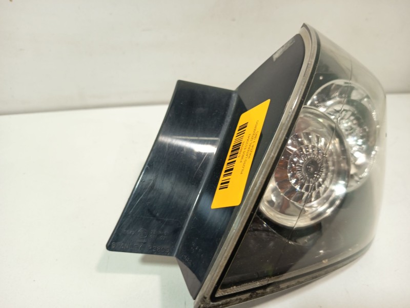 Recambio de piloto lateral izquierdo para mazda 3 (bk) 1.6 di turbo referencia OEM IAM P3805 E110642  
