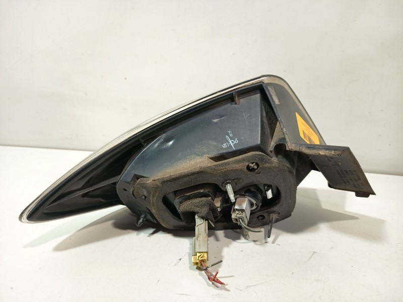 Recambio de piloto lateral izquierdo para mazda 3 (bk) 1.6 di turbo referencia OEM IAM P3805 E110642  