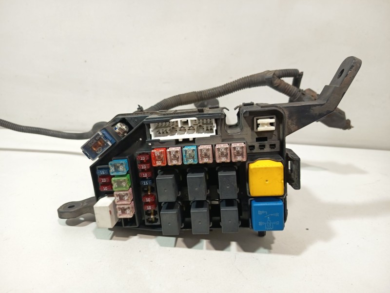 Recambio de caja reles / fusibles para hyundai getz (tb) 1.1 referencia OEM IAM 4706A17  