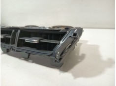 Recambio de aireador central para toyota corolla station wagon (_e21_) 1.8 hybrid (zwe211) referencia OEM IAM 0556422830   2