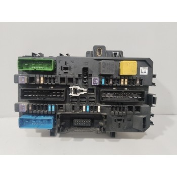 CAJA RELES / FUSIBLES 13268287  OEM 13268287