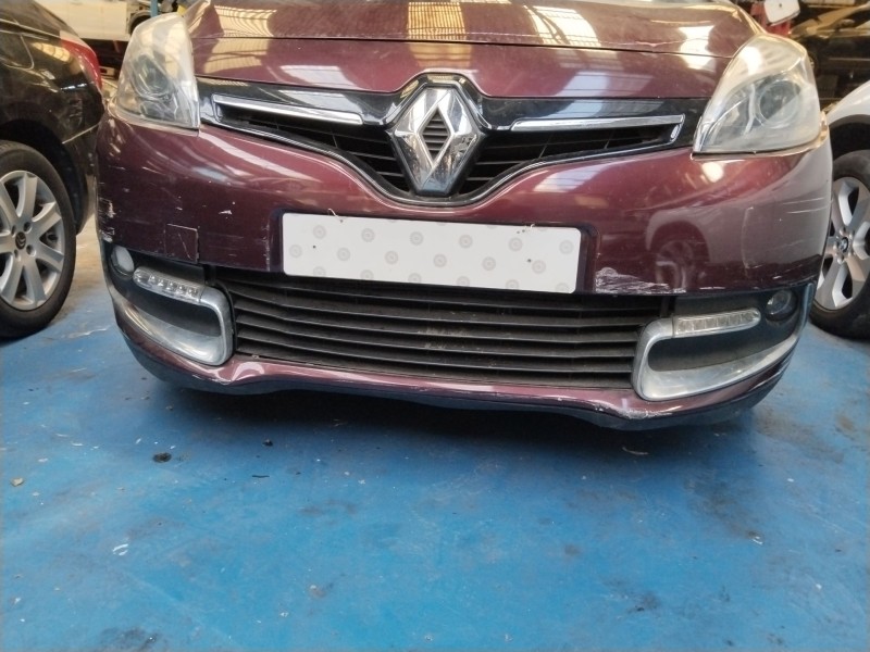 Recambio de paragolpes delantero para renault scénic iii (jz0/1_) 1.2 tce (jz16) referencia OEM IAM 620222226R  