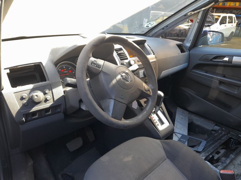 opel zafira / zafira family b (a05) del año 2005