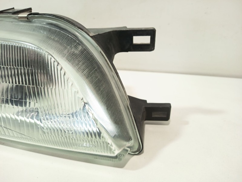 Recambio de faro derecho para nissan almera (n15) gx referencia OEM IAM 260101N726  