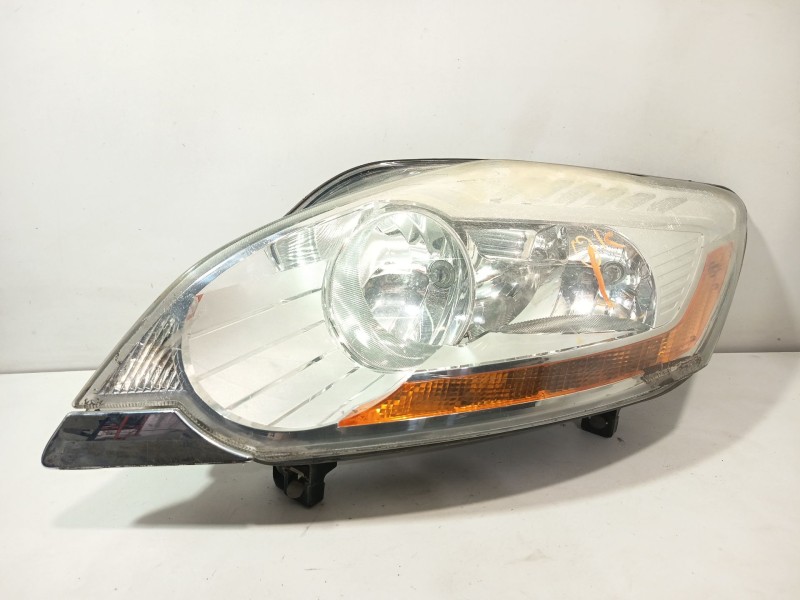 Recambio de faro izquierdo para ford kuga i 2.0 tdci referencia OEM IAM 1717364  