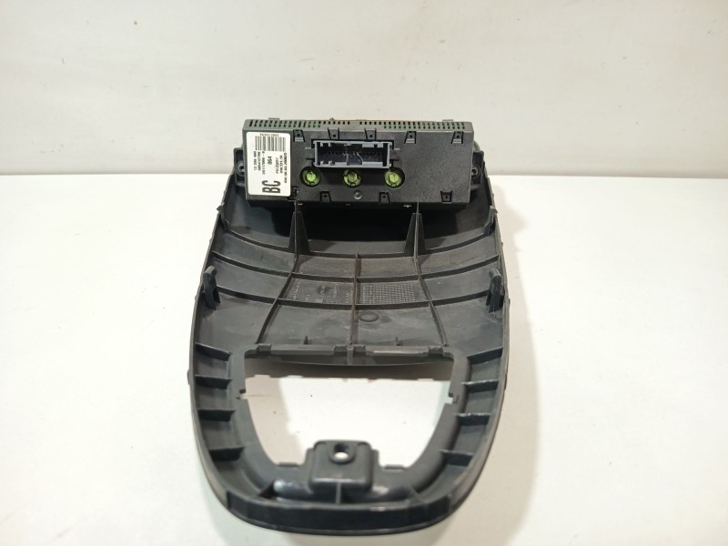 Recambio de pantalla multifuncion para opel corsa d cosmo referencia OEM IAM 13209460  