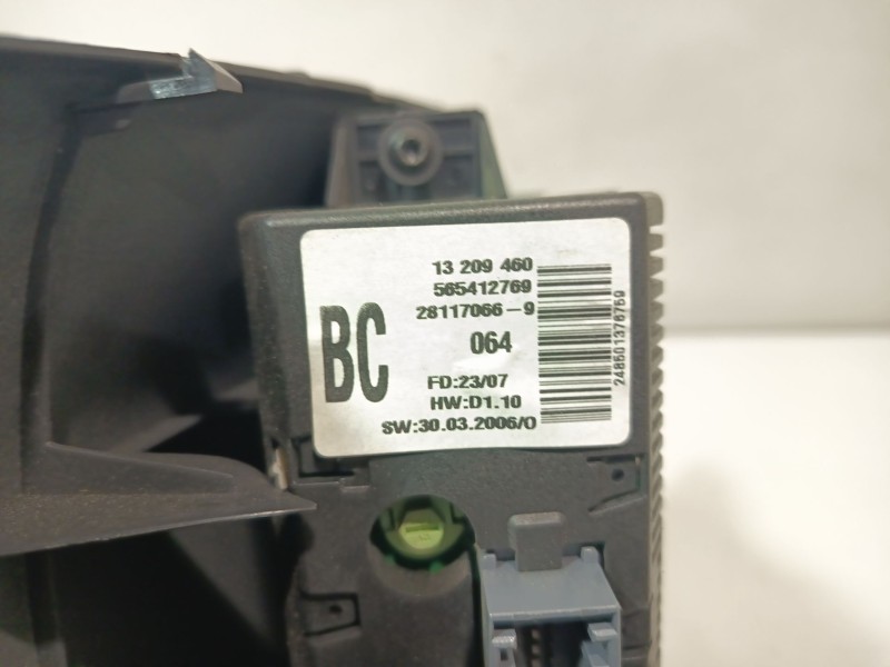 Recambio de pantalla multifuncion para opel corsa d cosmo referencia OEM IAM 13209460  