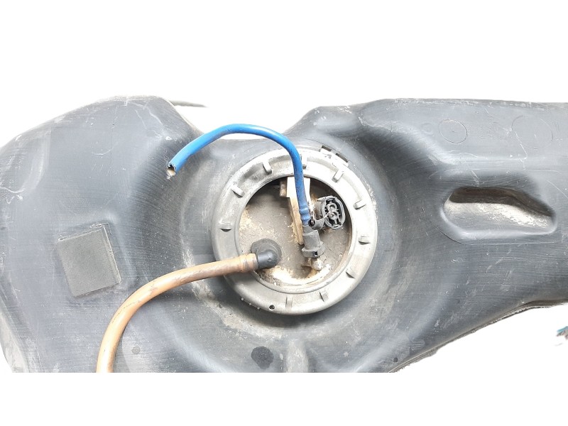 Recambio de deposito combustible para bmw serie 1 berlina (e81/e87) 118d referencia OEM IAM 16117283801  