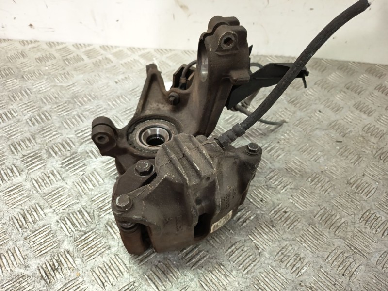 Recambio de mangueta delantera izquierda para peugeot 206 cc cc referencia OEM IAM 364657  