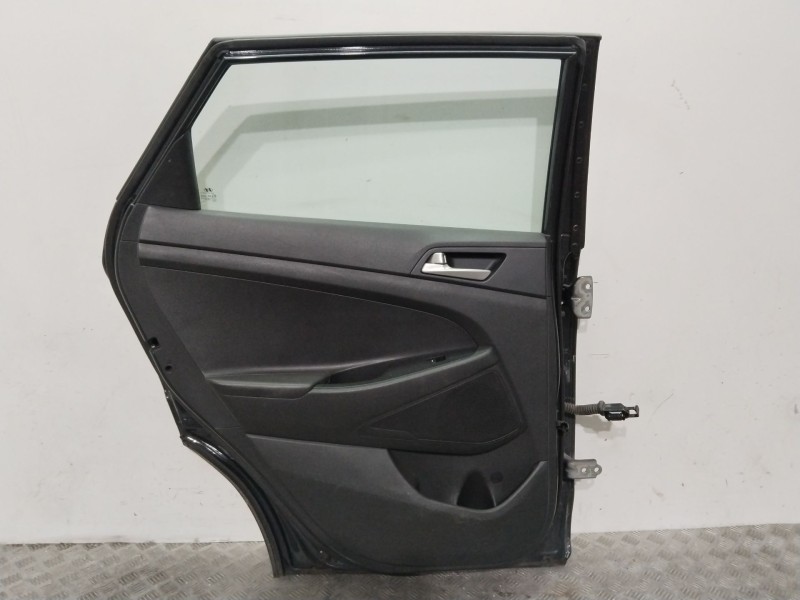 Recambio de puerta trasera derecha para hyundai tucson (tl, tle) 1.6 gdi referencia OEM IAM 77004D3000  