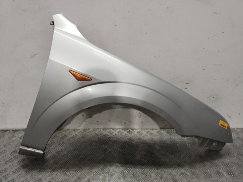 Recambio de aleta delantera derecha para ford mondeo iv sedán (ba7) 2.0 referencia OEM IAM 1204738  