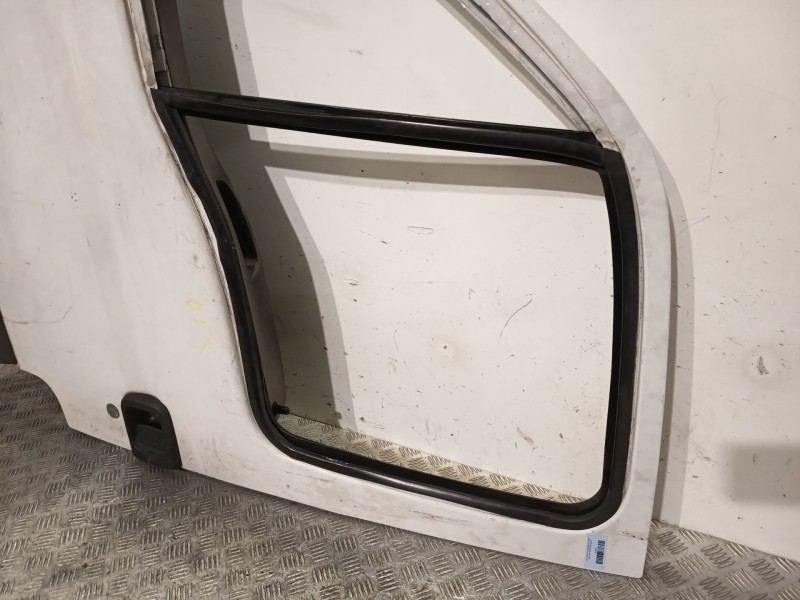 Recambio de puerta delantera izquierda para nissan interstar furgoneta (x70) dci 120 referencia OEM IAM   
