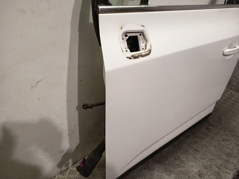 Recambio de puerta delantera izquierda para chevrolet orlando (j309) 2.0 d referencia OEM IAM 95242604  