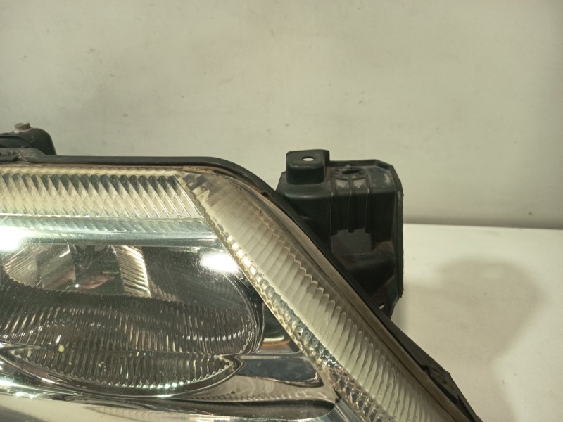 Recambio de faro derecho para renault laguna ii (bg0) authentique referencia OEM IAM 7701048931 8200002847 