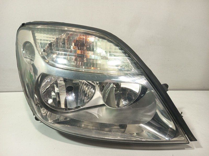 Recambio de faro derecho para renault megane i scenic (ja0) 1.4 16v kaleido referencia OEM IAM 260102746R  