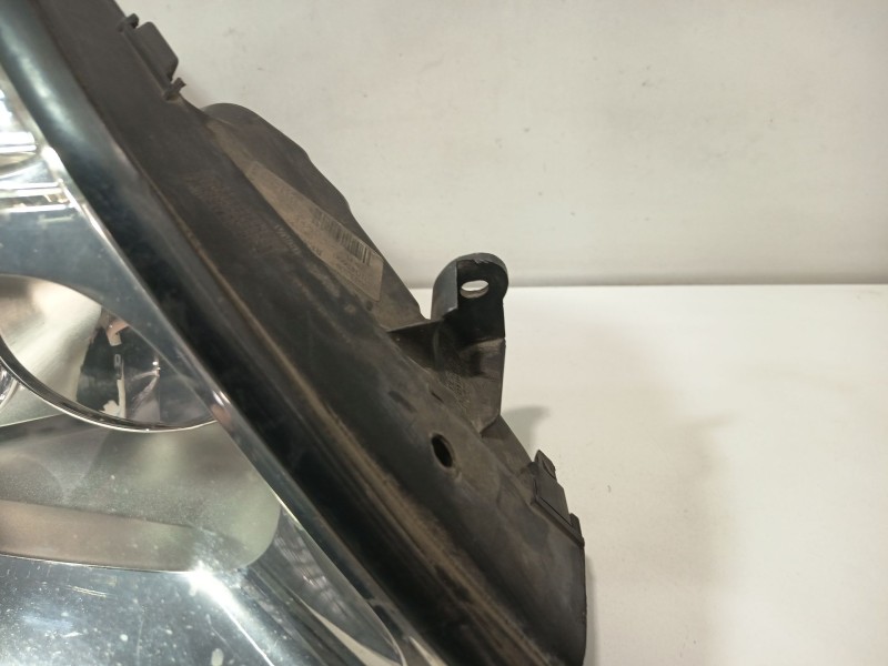 Recambio de faro derecho para renault scenic (ja..) 1.9 dci authentique referencia OEM IAM 260101792R  