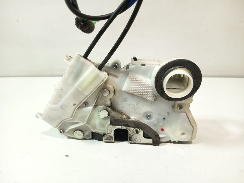 Recambio de cerradura puerta delantera derecha para toyota prius (_w3_) 1.8 hybrid (zvw3_) referencia OEM IAM 6903047081  